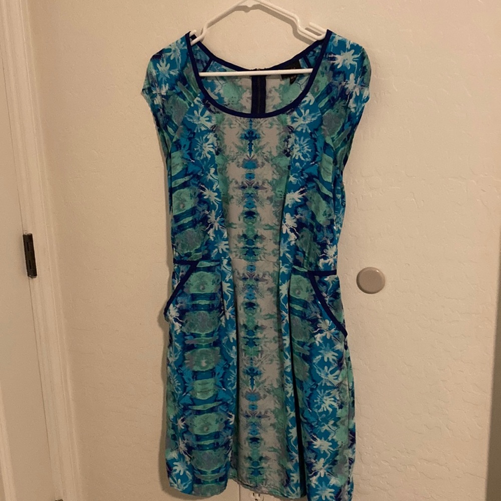 Multicolor dress with pockets